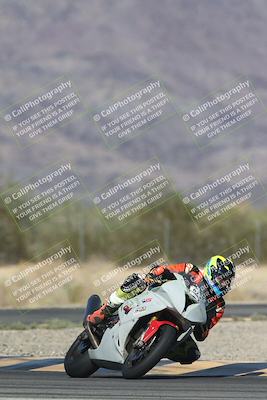 media/Oct-30-2025-Racers Edge (Thu) [[dabbdaf680]]/3-B Group/Session 5 (Turn 6)/